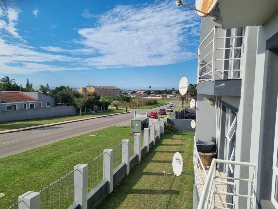 1 Bedroom Property for Sale in C Place Eastern Cape